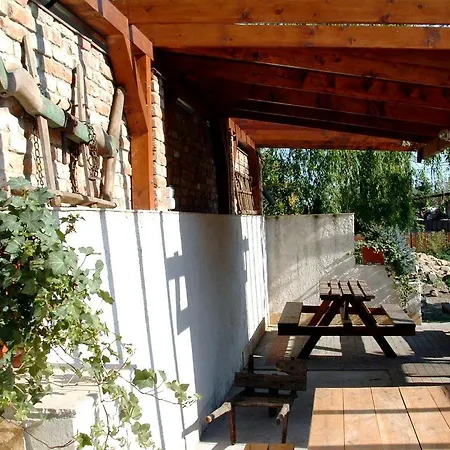 Guest house Malomkert Vendeghaz *