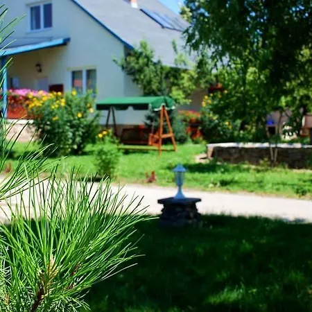 Guest house Malomkert Vendeghaz *